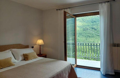 Castelpizzuto Bed & Breakfast | B&B Piazza Marconi