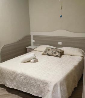 Lauria Bed & Breakfast | B & B Villa Dora