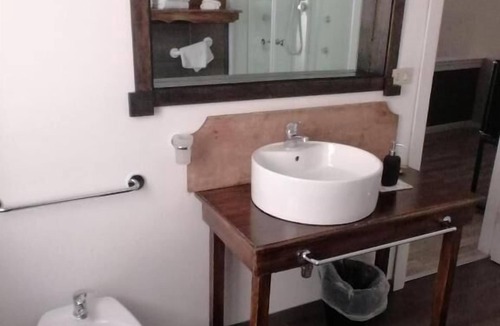 Enna House | B&Bed 384 Guesthouse