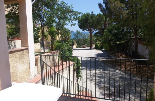 Brucoli Apartment | Baia Arcile - Apartment in a private complex on the sea, 5 people