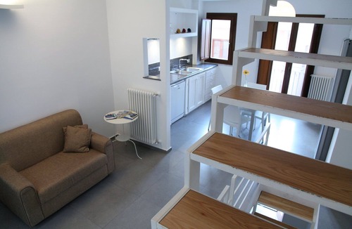 Old Town House | Balcone della Rocca