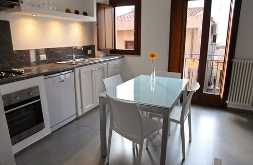 Old Town House | Balcone della Rocca