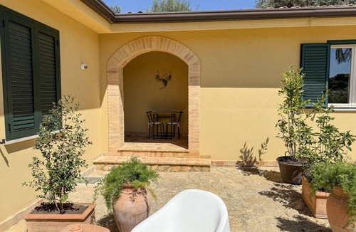 Mazzarino Apartment | Bartoli Estate - Bouganville