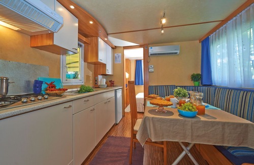 Baia Domizia Ski Chalet | Beach Chalet + Pool & Veranda