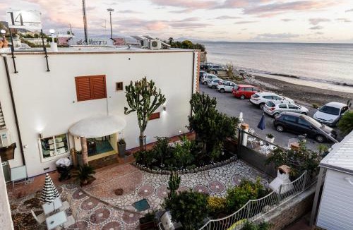 Salerno Bed & Breakfast | Beach Hotel 14Leoni b&b