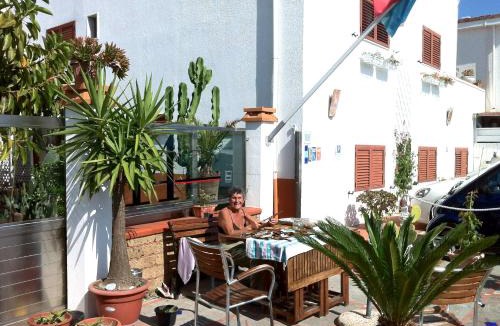 Salerno Bed & Breakfast | Beach Hotel 14Leoni b&b