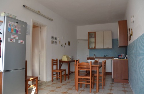Noto Marina Apartment | Beach house overlooking the cliff and sand