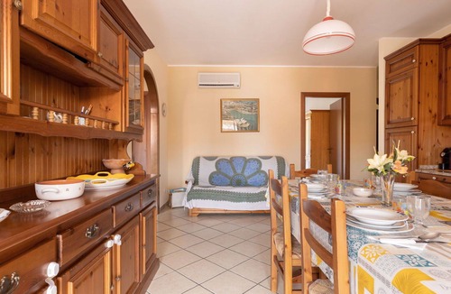 Mazzeo Apartment | Beautiful apartment for 6 people with A/C, WIFI, TV, terrace and parking