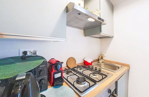 Caronia Apartment | Beautiful apartment for 2 guests with A/C, WIFI, TV and balcony