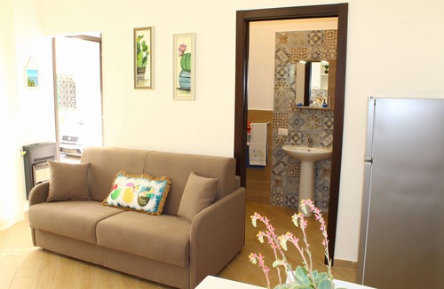 Capaci Apartment | BEAUTIFUL APARTMENT furnished and equipped with WI-FI and AIR CONDITIONING!