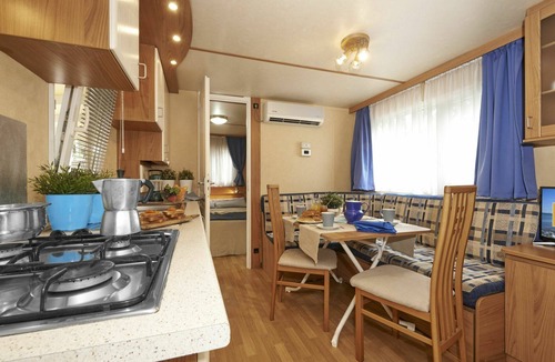 Baia Domizia House | Beautiful apartment in villa for 6 people with pool, WIFI, A/C, TV and terrace