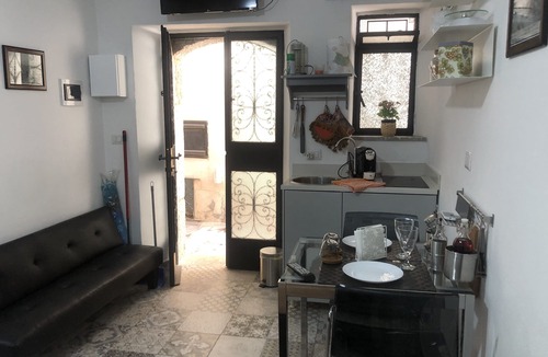 Mazzaro House | BEAUTIFUL - BEAUTIFUL ISLAND -TAORMINA