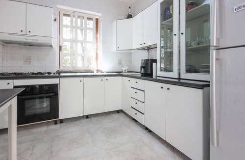Laura House | Beautiful home in Capaccio Scalo with WiFi