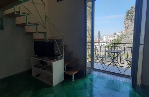 Castiglione House | Beautiful loft on the beach of Castiglione di Ravello, Atrani, Amalfi Ravello