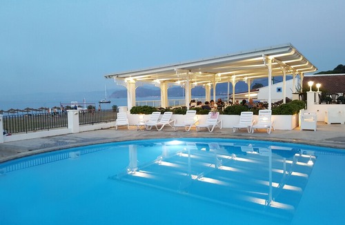 San Giorgio House | Beautiful one bedroom villa directly on the sea, pool, culture and relax ....