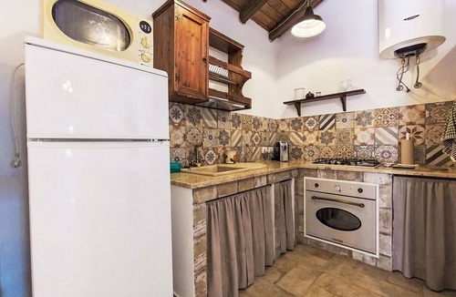 Piedimonte Etneo House | Beautiful private villa for 4 guests with WIFI, TV and terrace