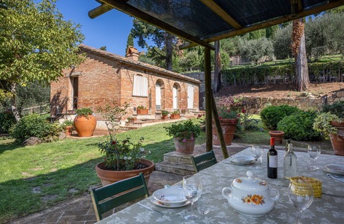 Pienza Villa | Beautiful private villa with WIFI, A/C, TV, veranda and pets allowed, close to Montepulciano