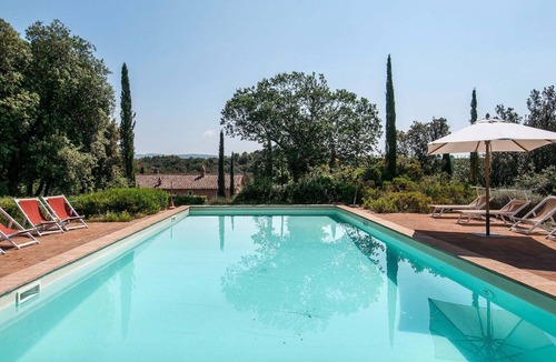 Camigliano Villa | Beautiful private villa for 18 people with private pool, A/C, WIFI, TV and panoramic view