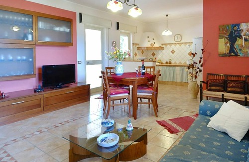 Mockarta Villa | Beautiful private villa for 7 guests with private pool, A/C, WIFI, TV, patio and parking