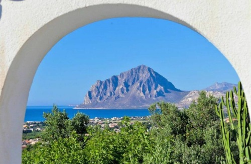 Valderice Villa | Beautiful private villa with private pool, A/C, hot tub, WIFI, TV, terrace and panoramic view