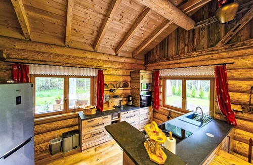 Stanzach House | Beautiful private villa for 5 guests with WIFI, TV, terrace, pets allowed and panoramic view
