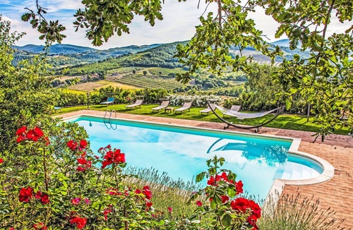 Allerona Villa | Beautiful private villa with private pool, WIFI, TV, patio, pets allowed and panoramic view