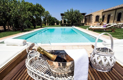 Carrozziere Villa | Beautiful private villa for 8 people with A/C, WIFI, private pool, TV and terrace