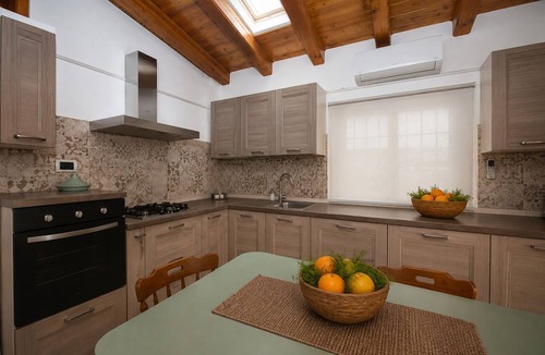 Augusta Villa | Beautiful private villa with WIFI, A/C, private pool, TV, patio, pets allowed and panoramic view
