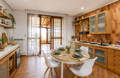 Comiso Villa | Beautiful private villa with private pool, WIFI, A/C, TV, patio, pets allowed and panoramic view