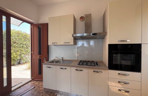 Punta Braccetto Villa | Beautiful villa for 7 people with WIFI, A/C, TV, patio, pets allowed and panoramic view