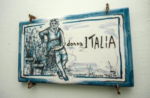 Calatabiano Bed & Breakfast | Bed and Relax-Il Maniero