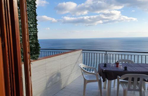 Letojanni Apartment | Bellacation