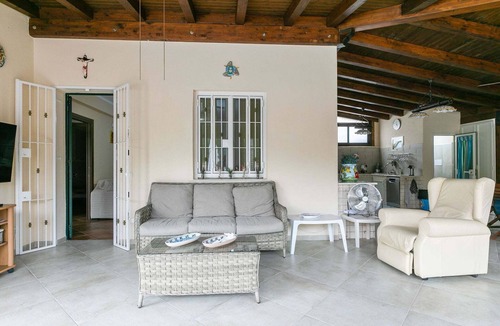 Solfarelli House | Belvilla by OYO Villa Kiara