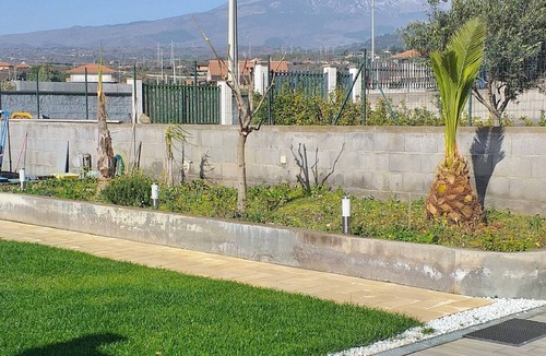 Villaggio del Pino-Le Ginestre House | Belvilla by OYO La casa di Giada