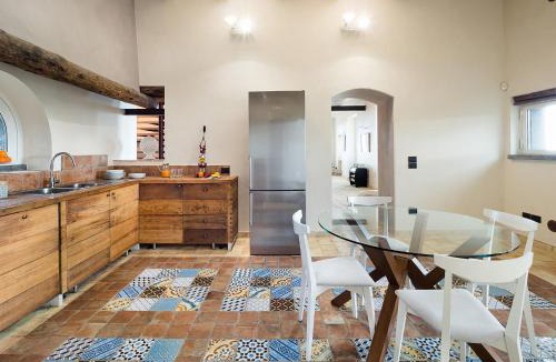 Zafferana Etnea Villa | Belvilla by OYO La Torretta Dieci