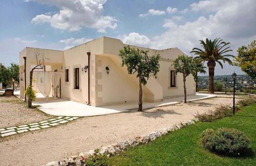 Noto Villa | Belvilla by OYO Villa Spiga