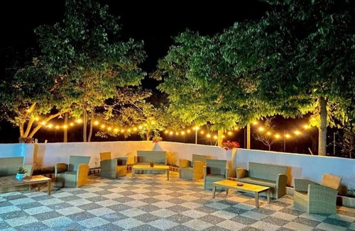 Castelvetrano Apartment | 'Blu Mare' Room with Shared Garden, Wi-Fi and Air Conditioning