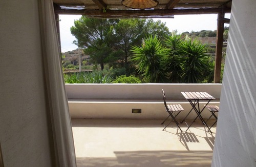 Pantelleria Villa | Blue Dammuso