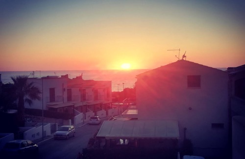Macari Villa | blue house distance