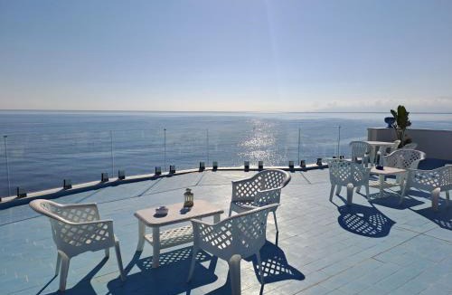 Casteldaccia House | Blue Life, sea-luxury rooms on the beach between Palermo and Cefalu'