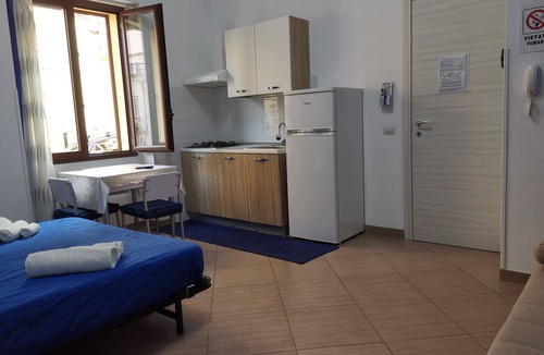 Castellammare del Golfo Apartment | Blue Studio Apartment Gulf Holiday House