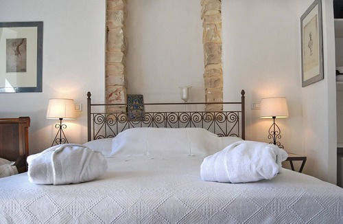 Scicli Hotel | Borgo Hedone - Boutique Blu, Scicli, Italy