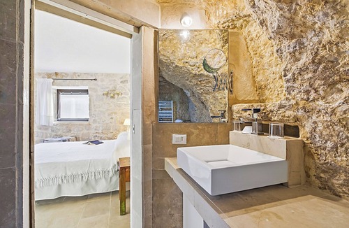 Scicli Hotel | Borgo Hedone - Mandorla, Scicli, Italy