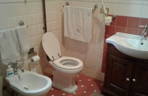 Altavilla Milicia Bed & Breakfast | Building in the historic center equipped with every comfort furnished and equipped