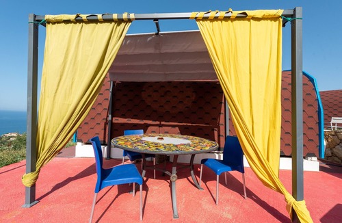 Tusa House | Bungalow 'Lavanda' with Sea View, Wi-Fi and Air Conditioning