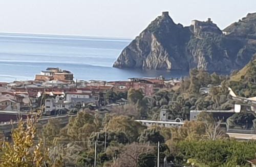 Santa Teresa di Riva Apartment | Caccia Apartment