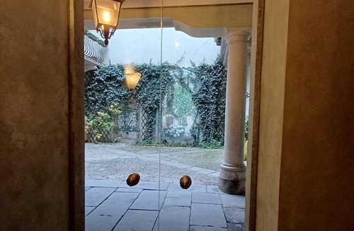 Centro Storico Nord Apartment | 'Camera Duomo' Room with Wi-Fi and Air Conditioning