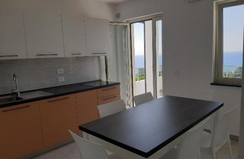 Ricadi Apartment | Capo Mary apartment with a sea view in Capo Vaticano