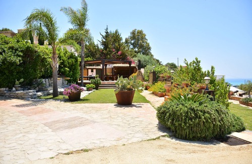 Sciacca Cottage | Carabollace Estate - Mistral