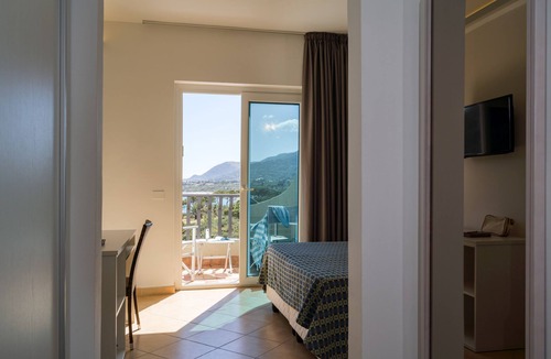 Capo Hotel | Carlton Hotel Riviera